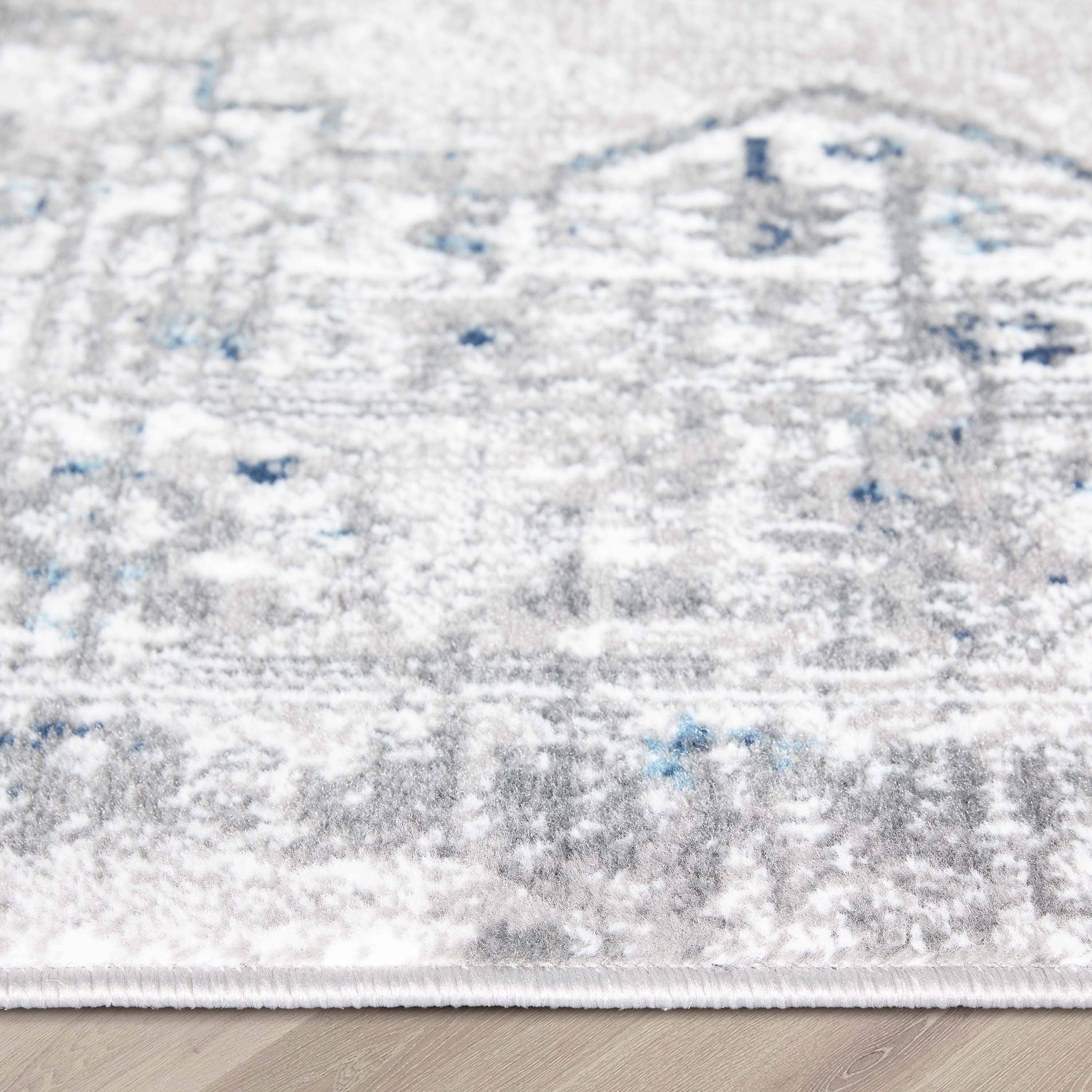 Trieste Vintage Floral Medallion Pattern Ivory Grey Rug: 5'3 x 7'3