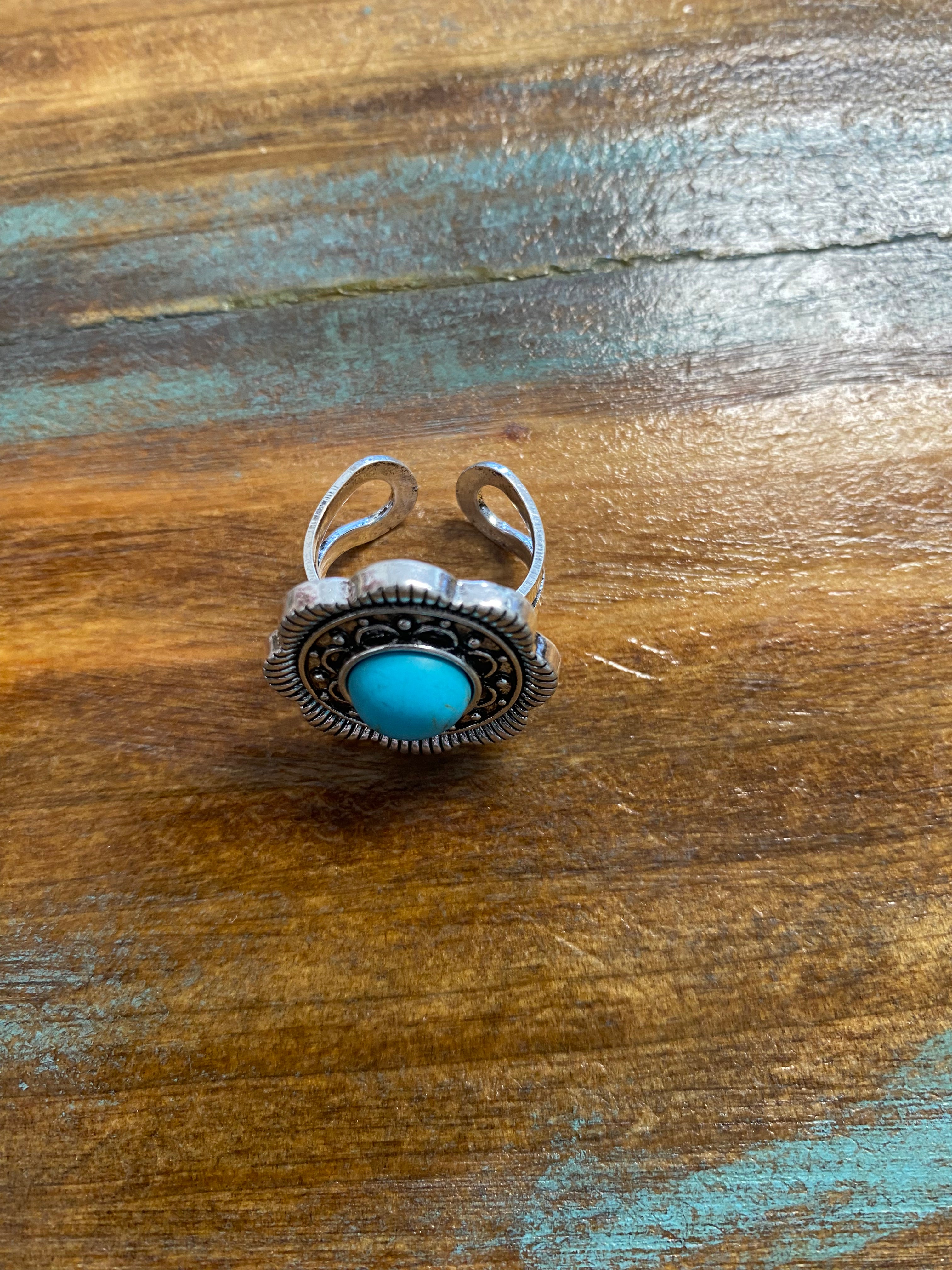 Large western ring