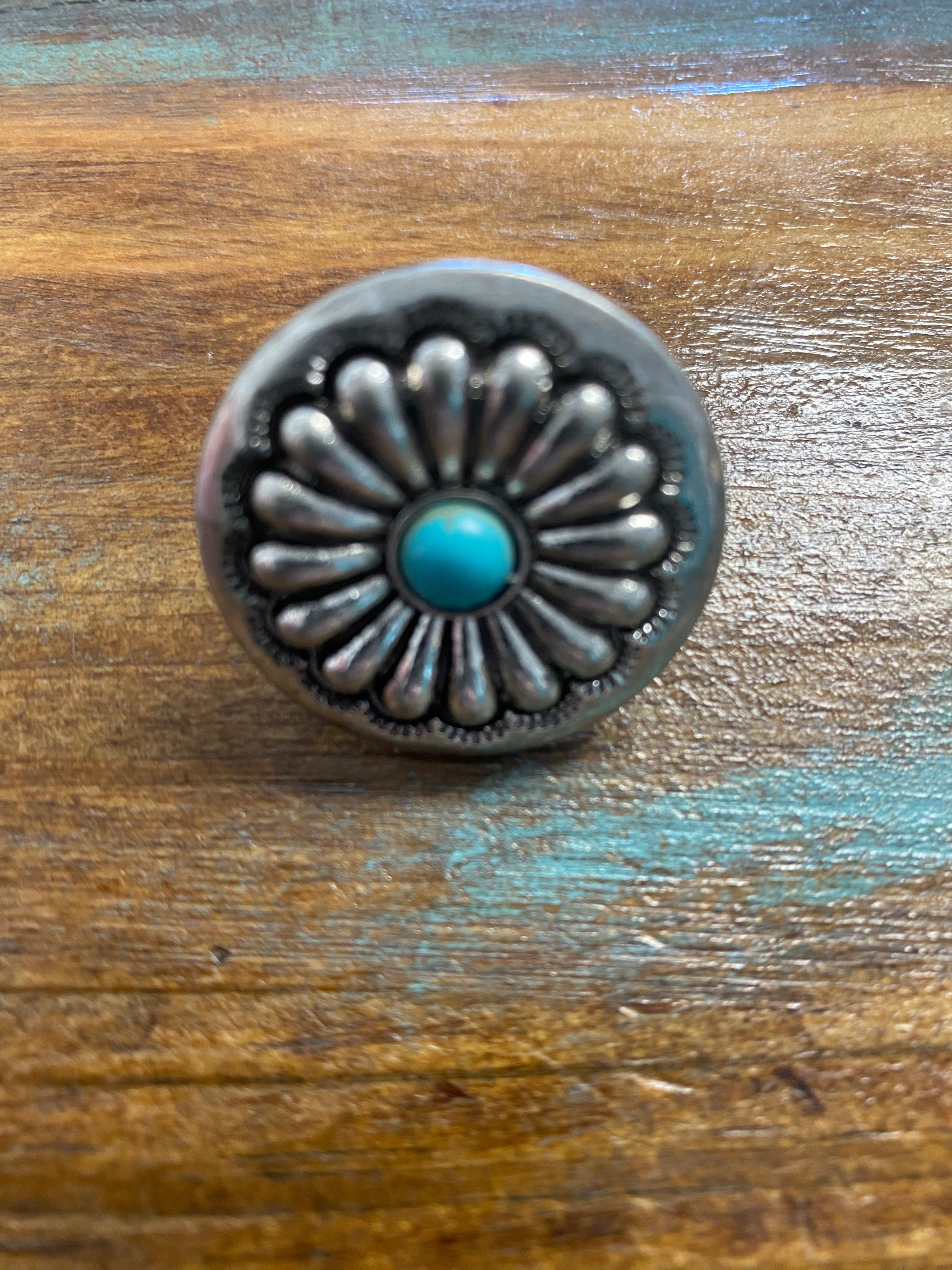 Large western ring